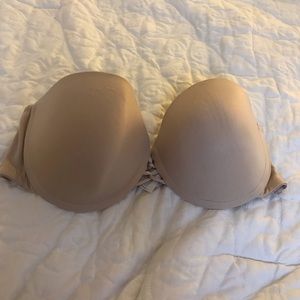 Nude strapless bra. 38B.